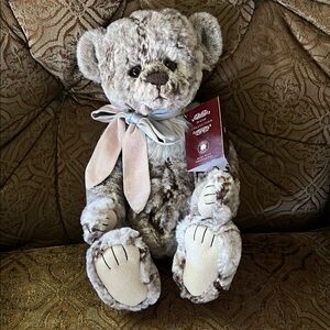 Charlie Bears Mo Plush Stuffed Bear CB242455A